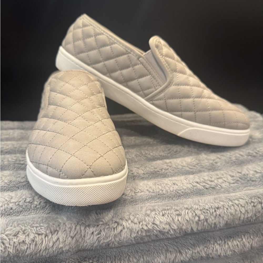 Gray Women’s Soda Slip On Shoe Size 8